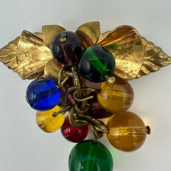 Antique 1930s 1940s gold tone brass multicolor glass spheres beaded bow brooch - Picture 3 of 7